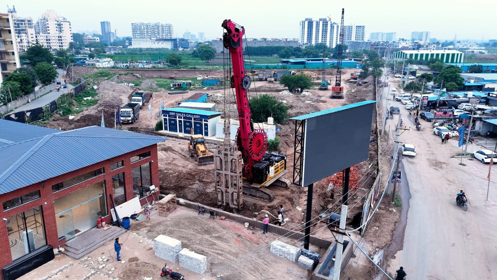 Rig positioned along the VIP Road frontage